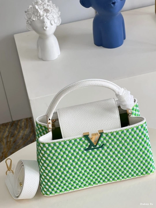 CAPUCINES LOUIS VUITTON MM 0803